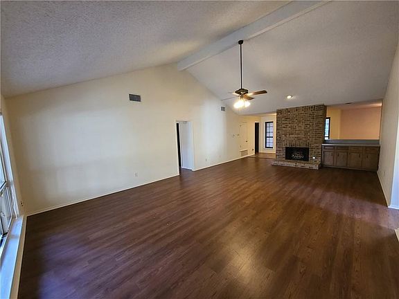 3rd image of 13051 Silver Creek Dr