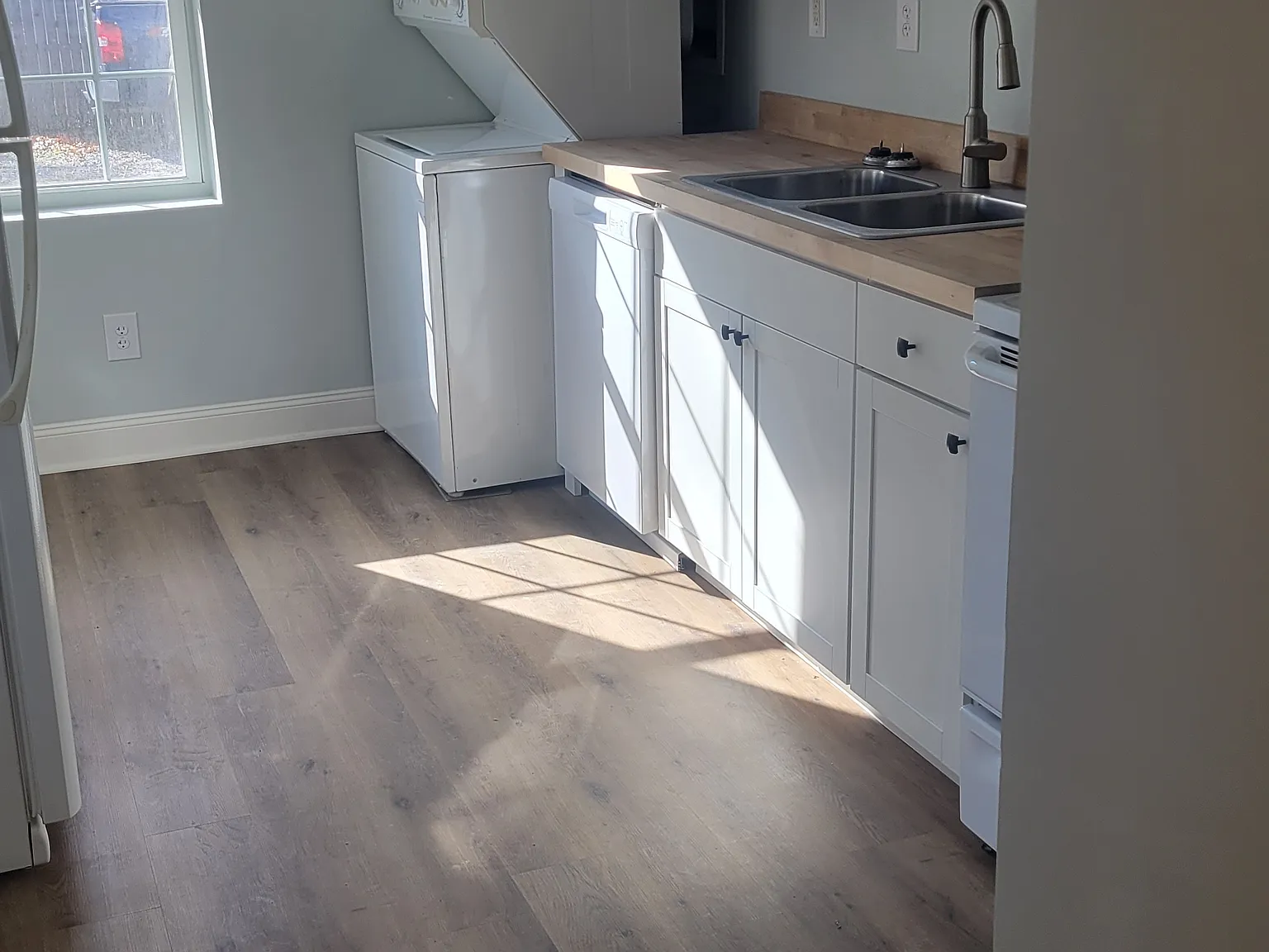 3 bed, 1446 sqft, $1,000 — Photo 3
