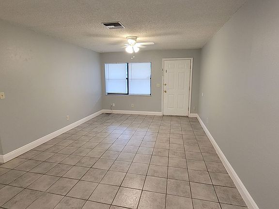 3rd image of 784 Anderson Rd