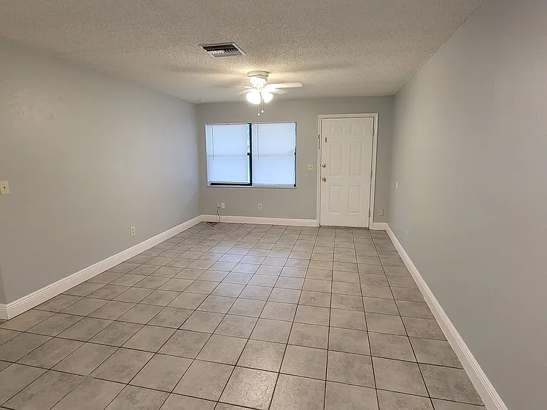784 Anderson Rd — Photo 3