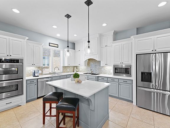 3rd image of 8747 Kelvington Dr