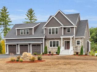 70 Abby Rd, Plaistow, NH 03865