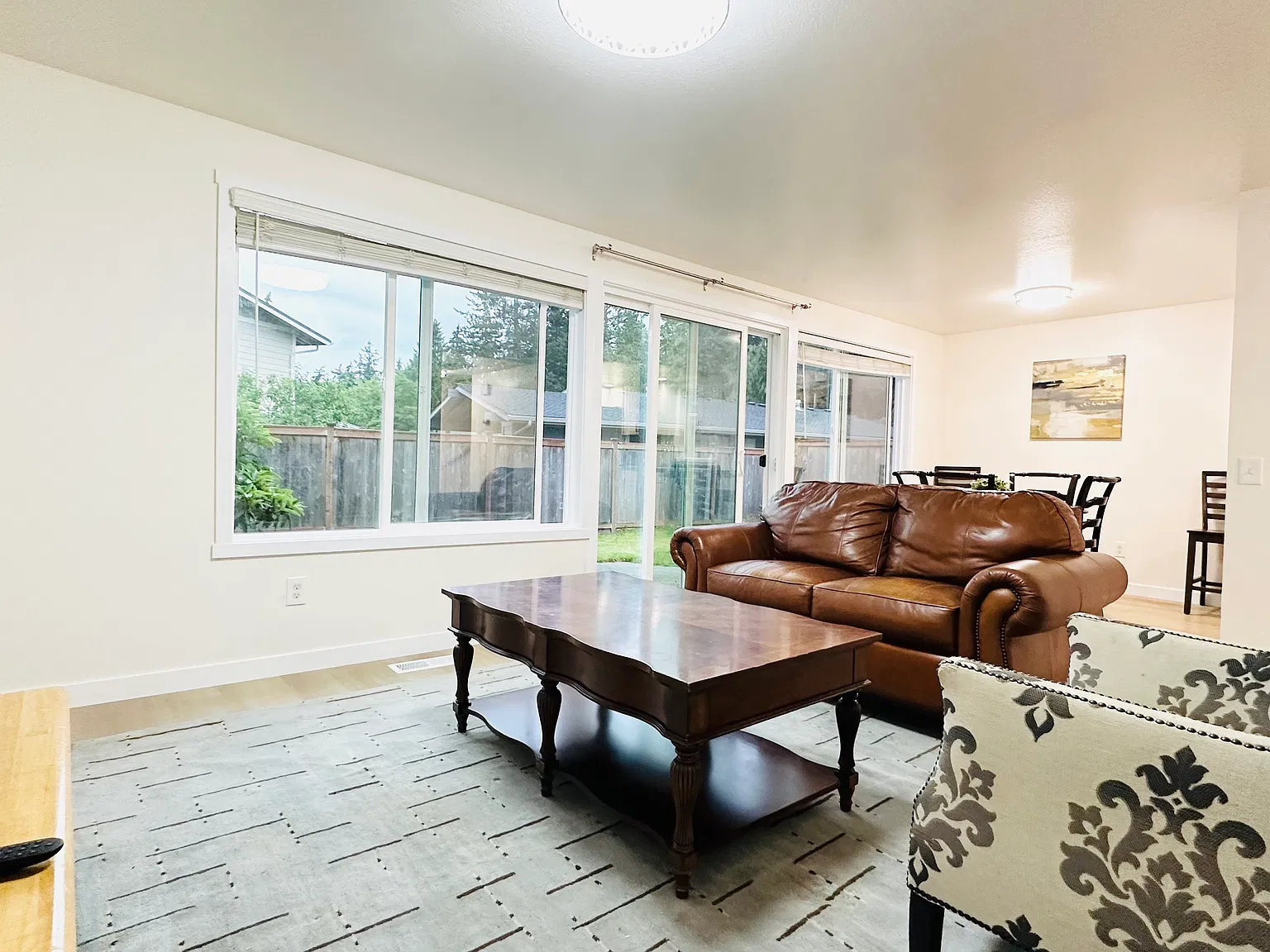 3 bed, 1.5 bath, 1200 sqft, $3,950 — Photo 4