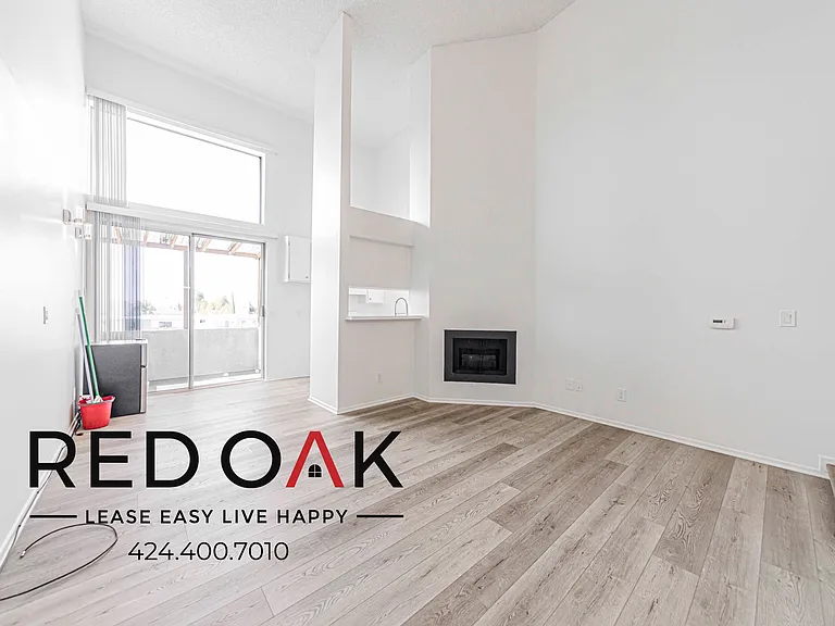 8309 Cedros Ave #308 — Photo 5