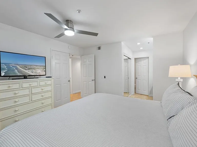 400 N Pacific St N #110 — Photo 14