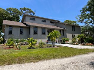 1810 Caulfield Dr, Englewood, FL 34223
