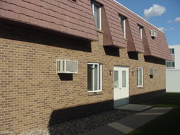 Laramie Drive Entrance