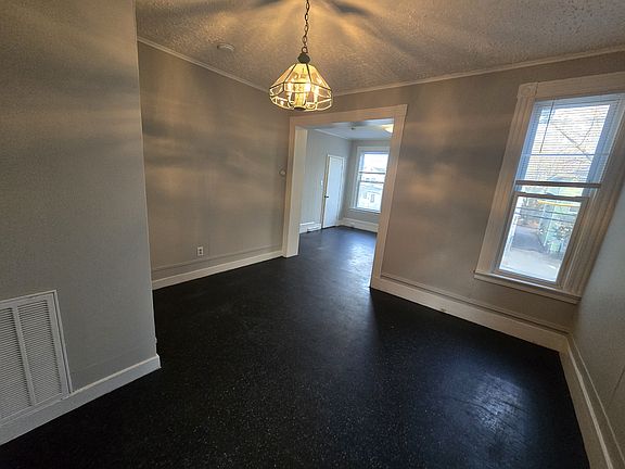 4th image of 150 Plymouth St #2A