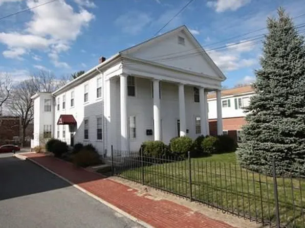 122 Elm St, Millbury, MA 01527
