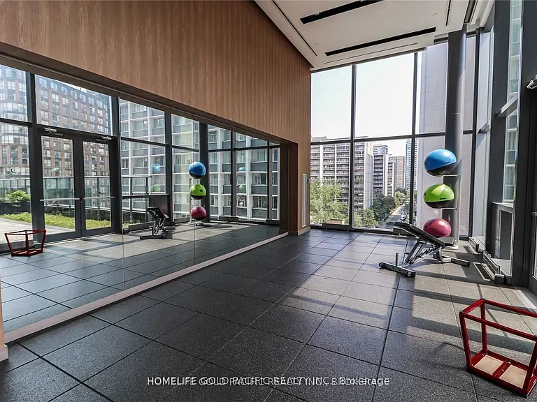 7 Grenville St #3406 — Photo 20