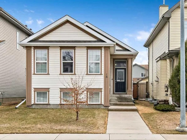 18 Copperstone Line SE, Calgary, AB T2Z 0J3