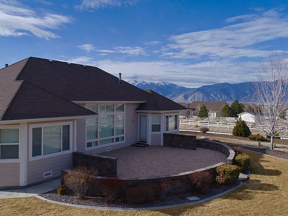 3rd image of 1707 Chiquita Cir