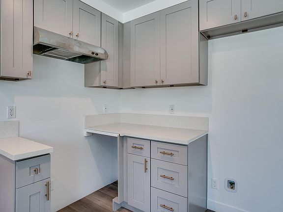 4th image of 1532 W Avenue 45