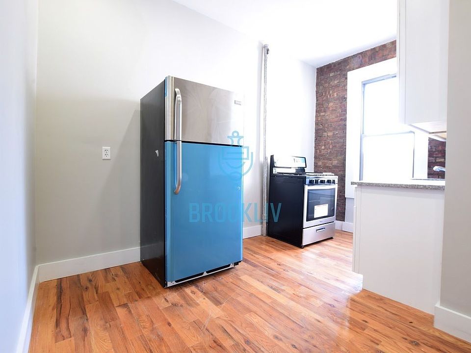1st image of 657 E 21st St #4D