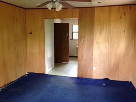 3rd image of 1730 Columbia Road 34