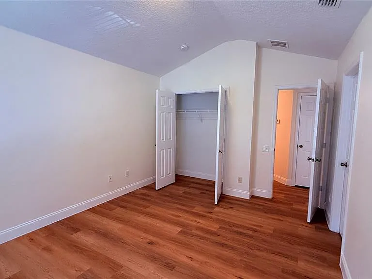 2529 Galliano Cir — Photo 31