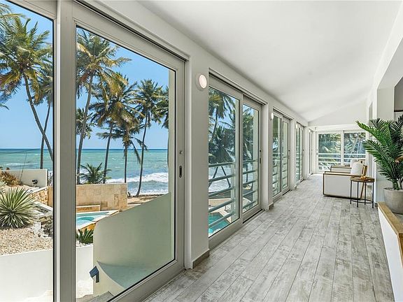 5th image of 32 Shell Castle Club Dr