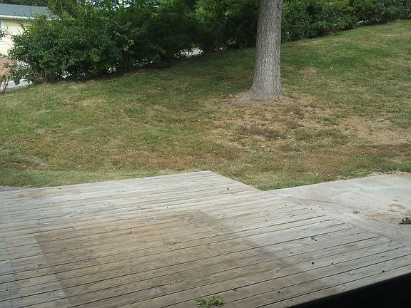 PRIVATE DECK AND PATIOE