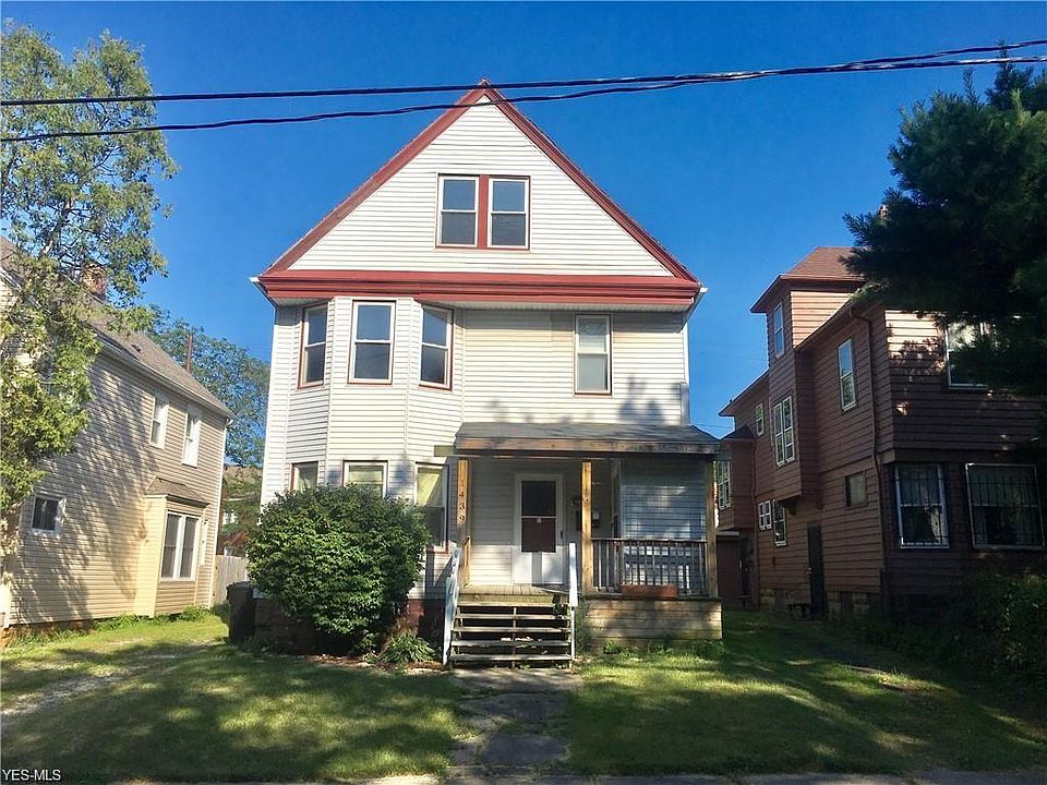 1st image of 1439 W 107th St