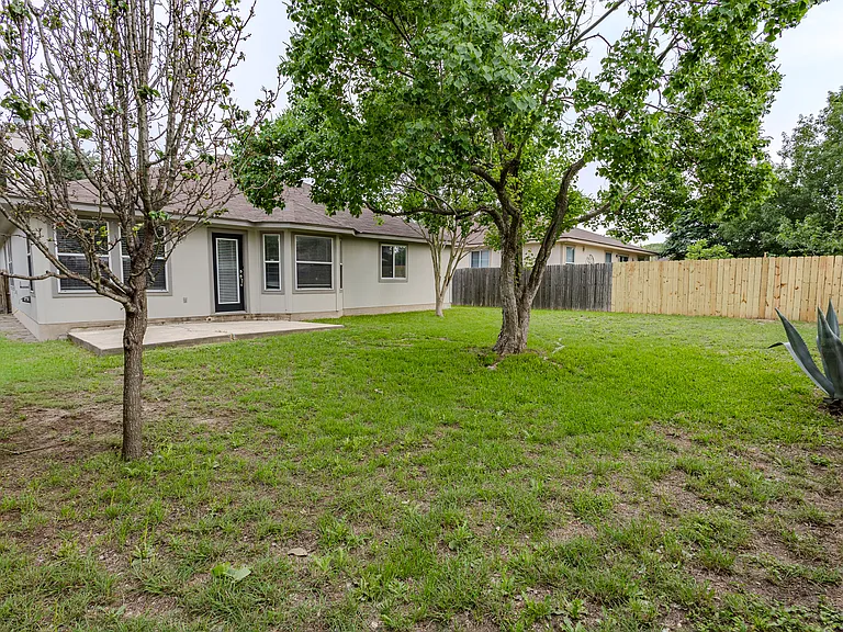 208 Discovery — Photo 34