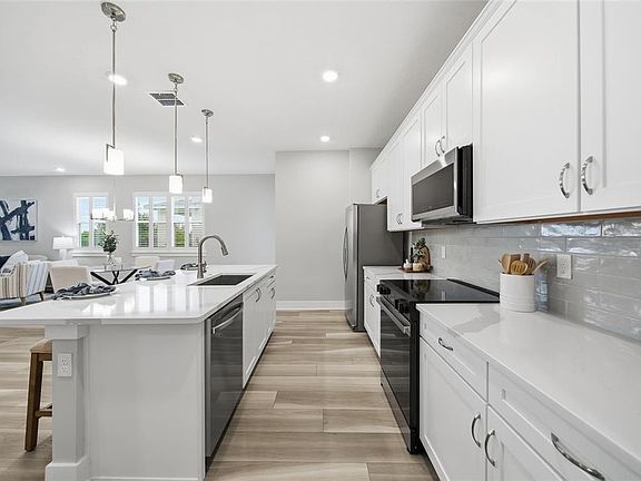 4th image of 31887 Anchor Point Dr