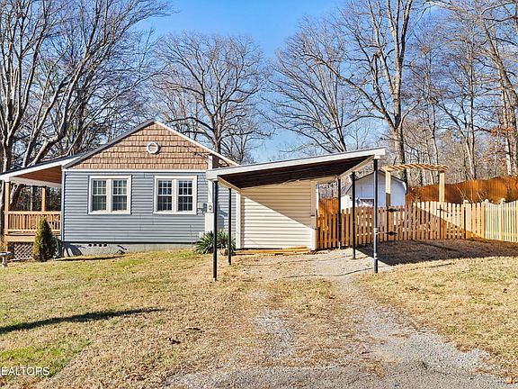 3rd image of 4311 Barbara Dr