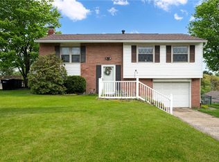 119 Coventry Dr, Monaca, PA 15061