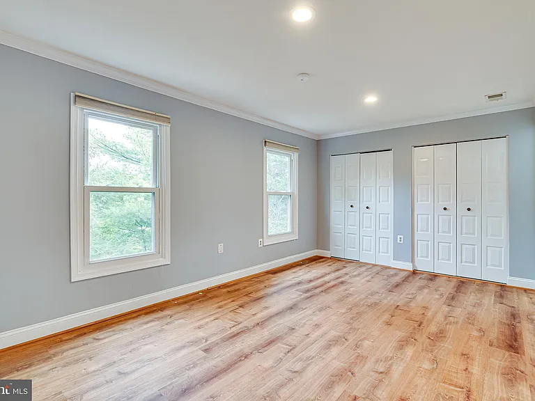 5708 Heritage Crossing Ct — Photo 24