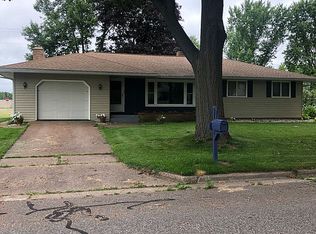 911 Center St, Wisconsin Rapids, WI 54494