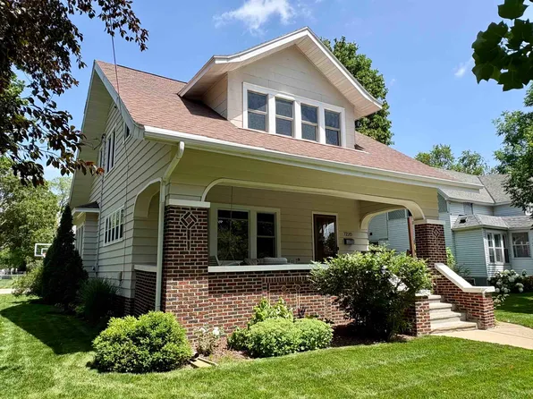 7226 Hubbard Ave, Middleton, WI 53562