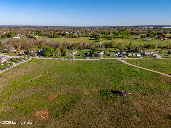 2666 Greenbriar Rd, Mount Washington, KY 40047