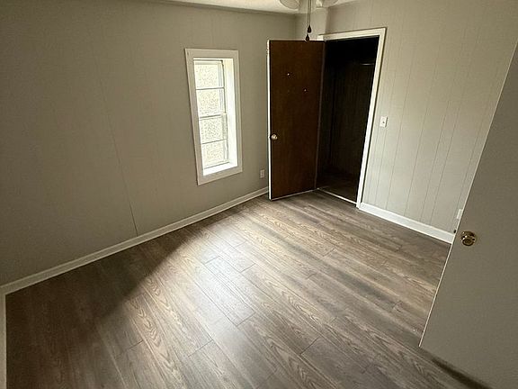 5th image of 214 Keeling Rd