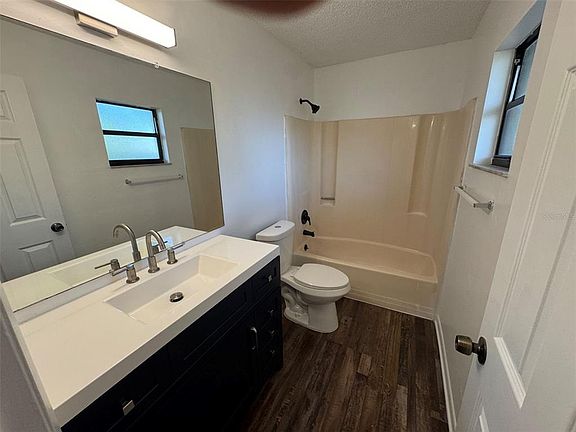 5th image of 4851 16th St