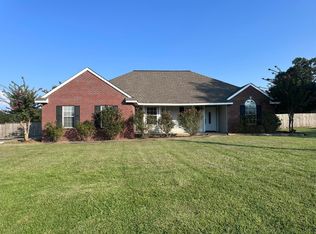 8 Grandview Dr, Sumrall, MS 39482