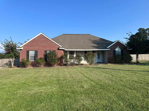 8 Grandview Dr, Sumrall, MS 39482