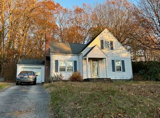 68 Indian Hill Rd, Worcester, MA 01606