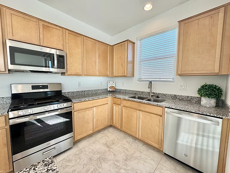 14265 W Swayback Pass — Photo 3