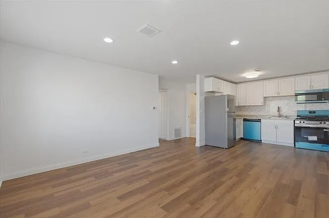 3848 25th Ave #6 — Photo 3