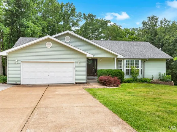 3848 Rustic Woods Dr, Hillsboro, MO 63050