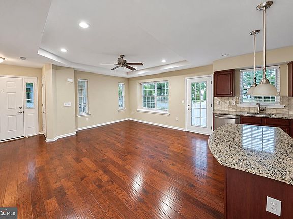 5th image of 2601 Lexington Mews