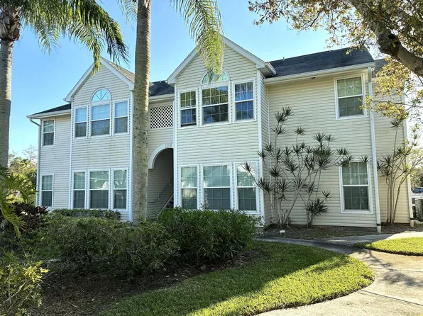 1810 Waterford Drive #6, Vero Beach, FL 32966
