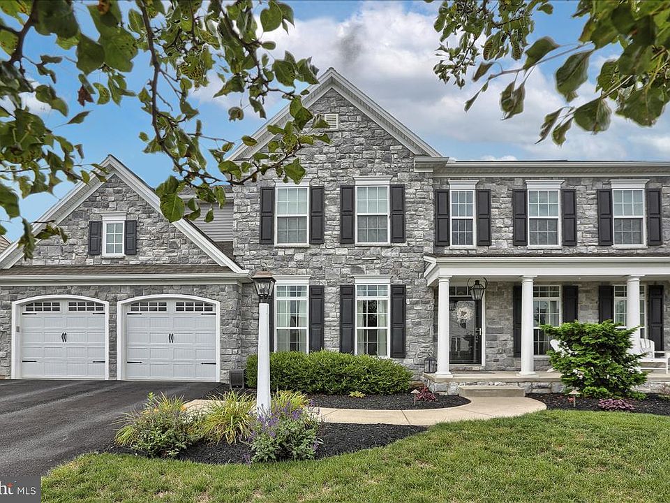 2204 Flintlock Dr Hummelstown PA Zillow
