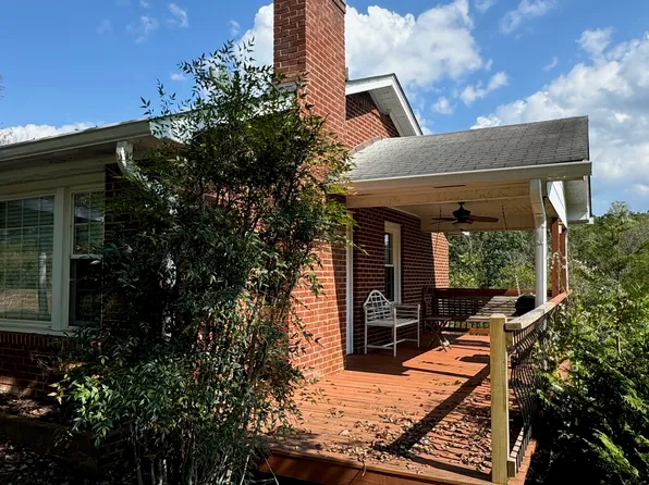 683 McDaniel Rd, Lake Lure, NC 28746