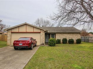 1509 Augusta Rd, Benbrook, TX 76126