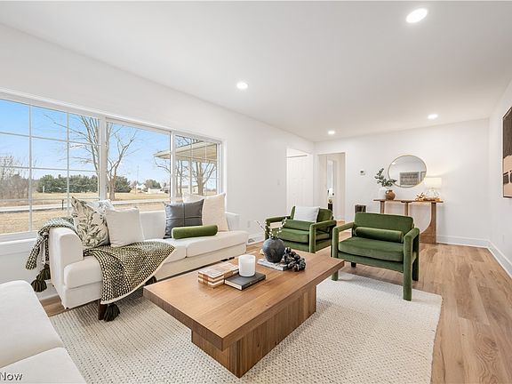 3rd image of 15938 W South Range Rd