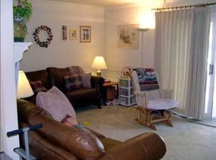 454 W Chocolate Ave, Hershey, PA 17033