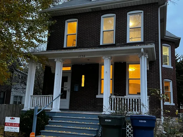 1036 Grandview Pl, Saint Louis, MO 63139