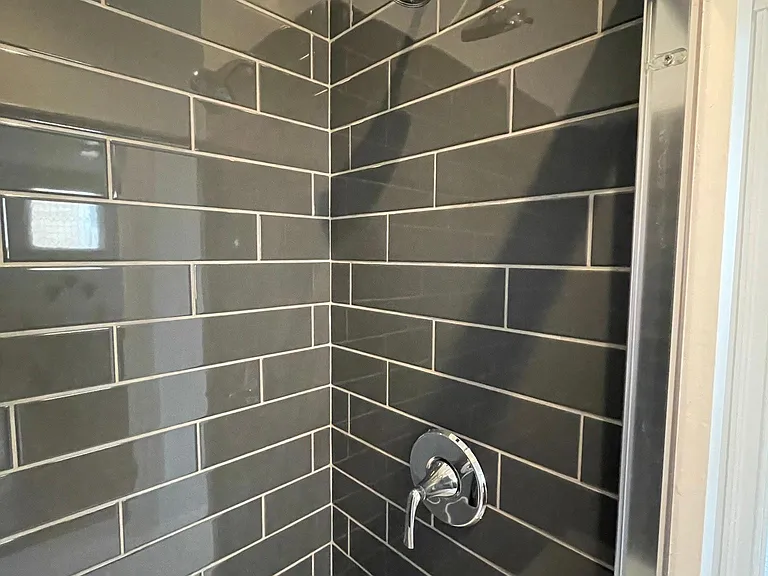 1519 W 14th St #7 — Photo 8