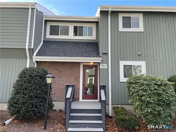 31 Ameridge Drive #31, Bridgeport, CT 06606