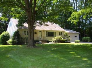 21 Forest Rd, Burnt Hills, NY 12027